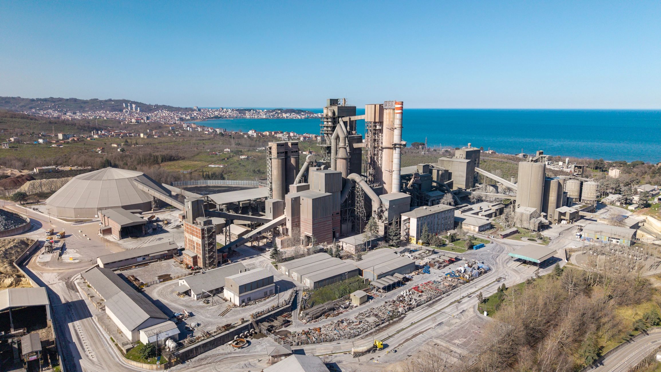 Industrial facility representing industrial land and warehouse options